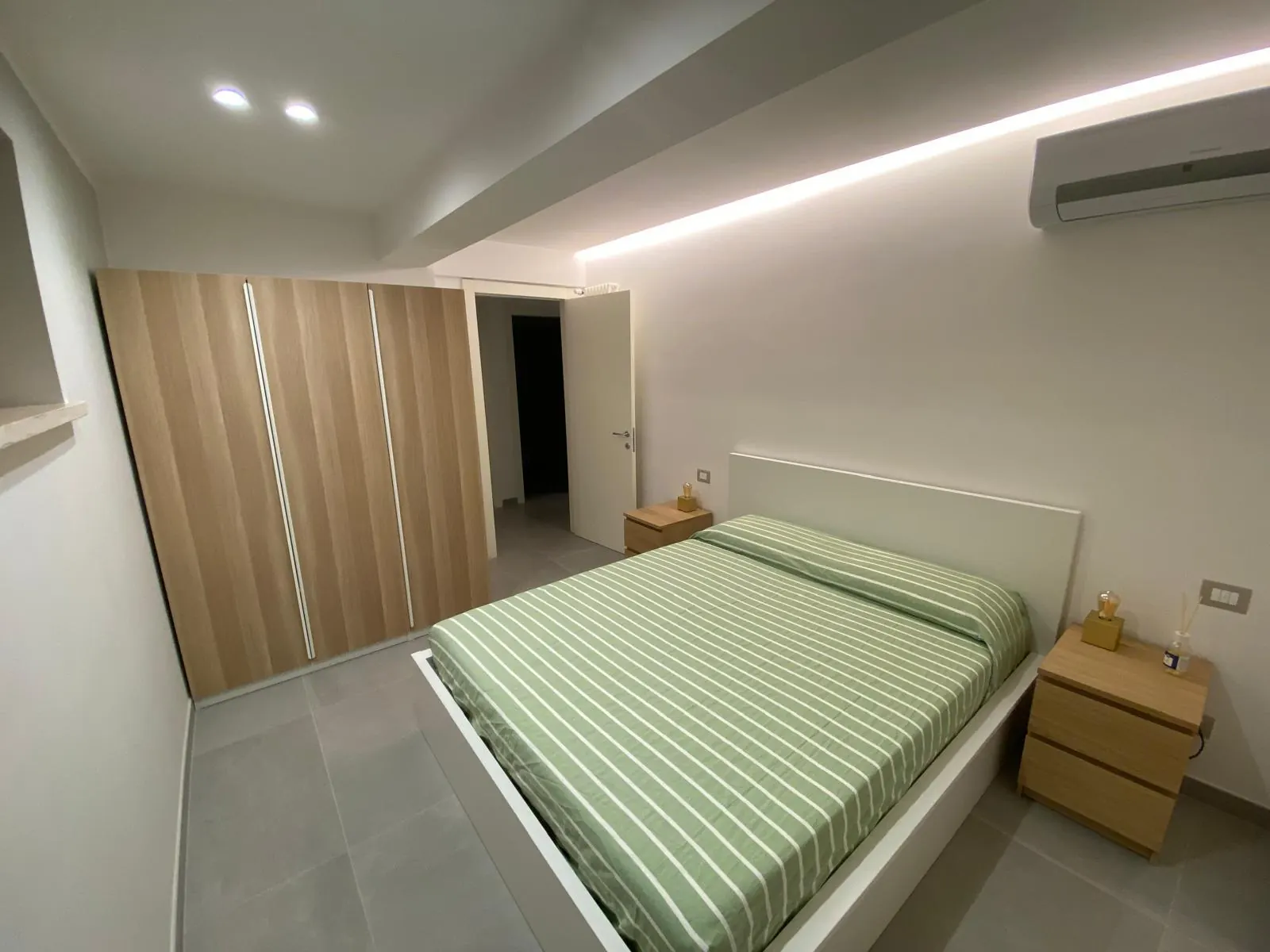 Camera da letto con armadio su misura